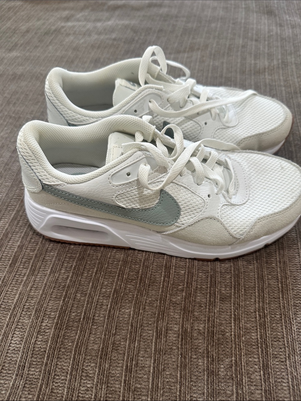 Nike Air Max SC Women's White and Light Gray/green swoosh Sneakers